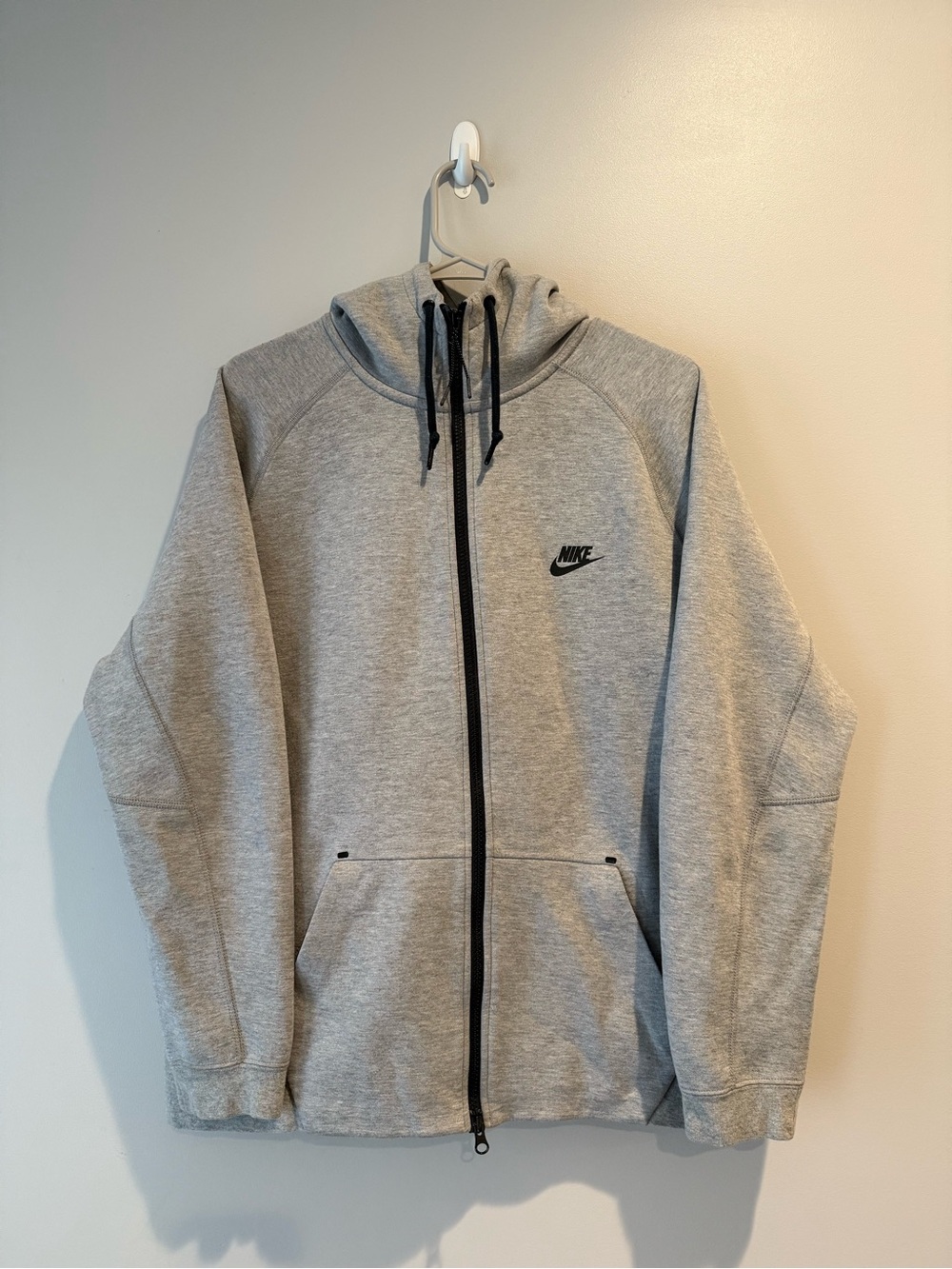 Men’s ’Nike’ Tech Fleece jacket